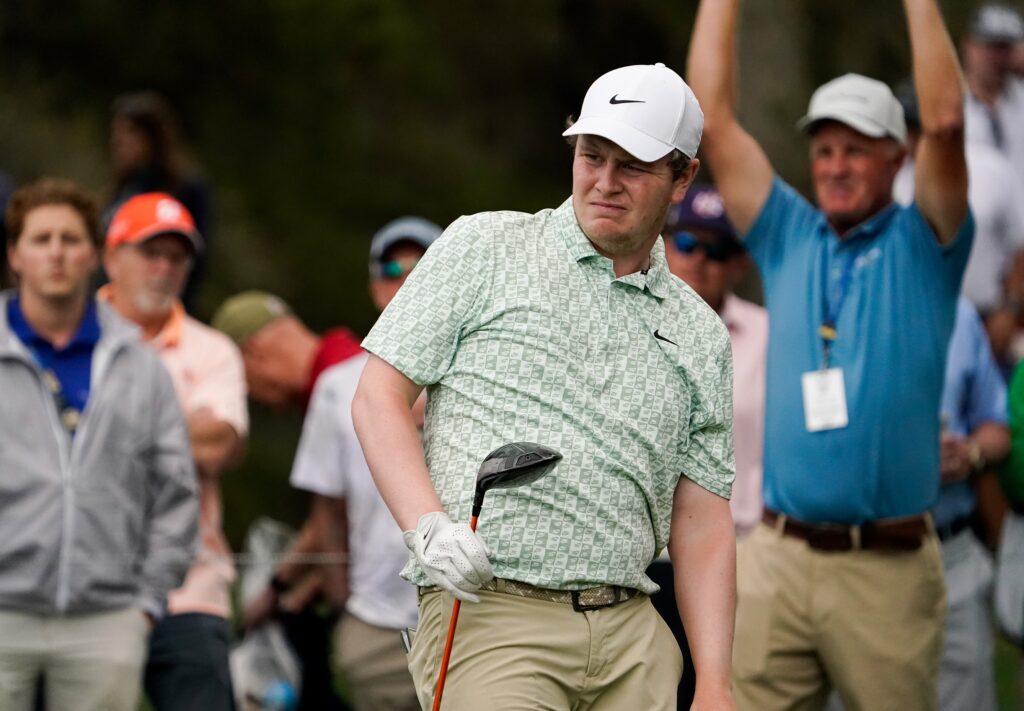 The Collapse at the 15th
